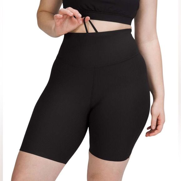 Lululemon Base Pace 8” High Rise Black Ribbed Shorts 4 - Picture 1 of 8